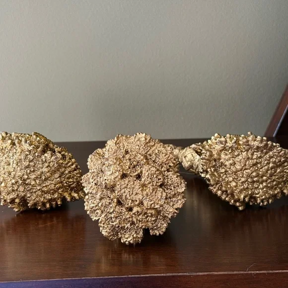 Vintage Dept. 56 gold Tassel Ornaments 6" SO15 set of 3 - Picture 3 of 4